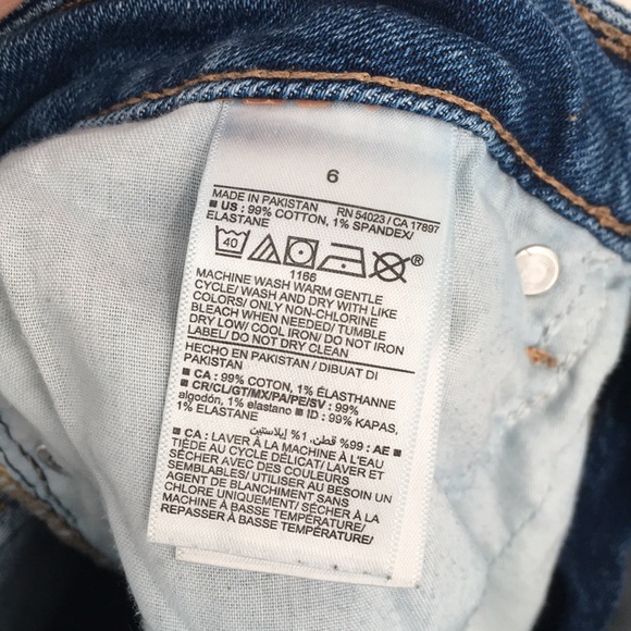 Old Navy High Rise OG Straight Distressed Raw Hem Jeans Smooth Pockets 6 - Picture 7 of 11